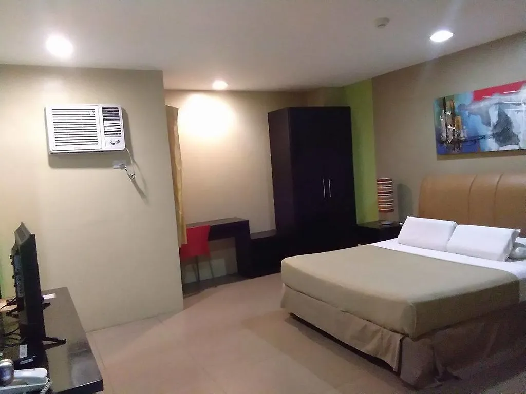 ***  North Zen Basic Spaces Hotel Davao Philippines