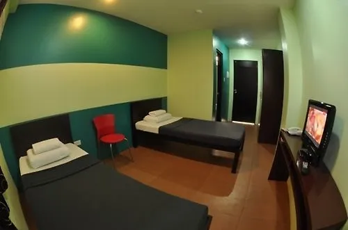 North Zen Basic Spaces Hotel Davao 3*,  Philippines