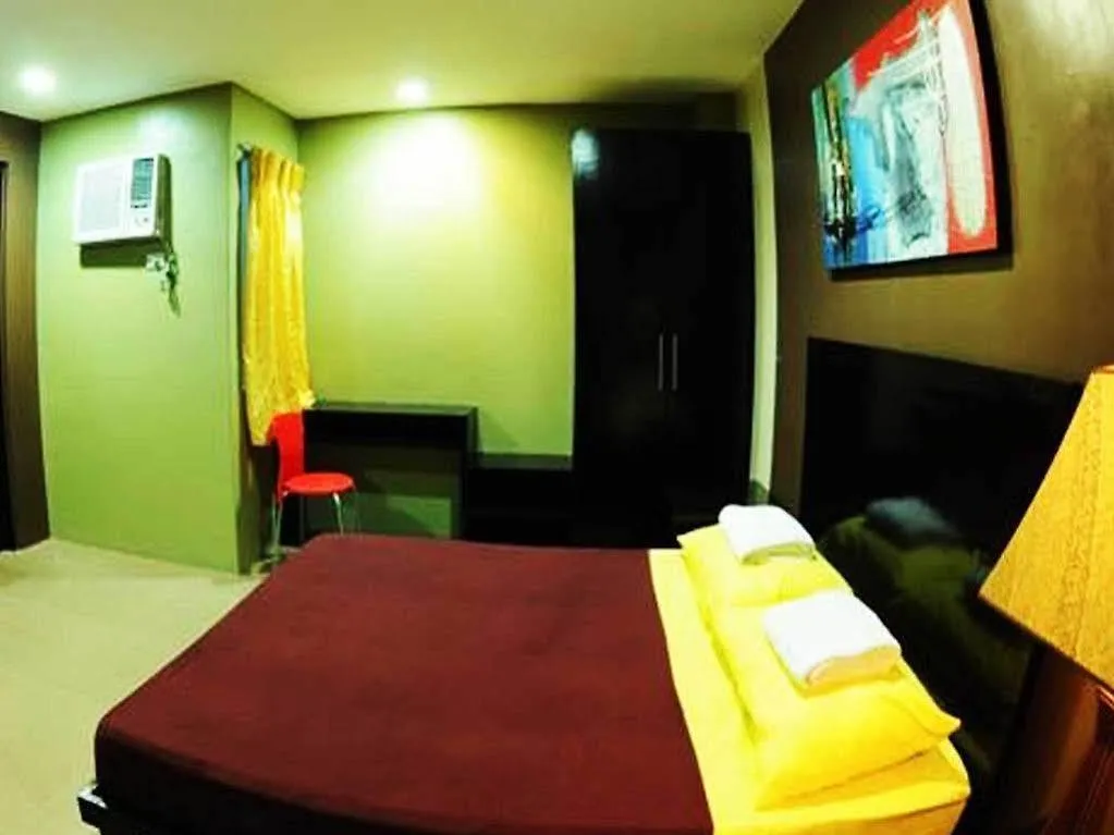 North Zen Basic Spaces Hotel Davao 3*,