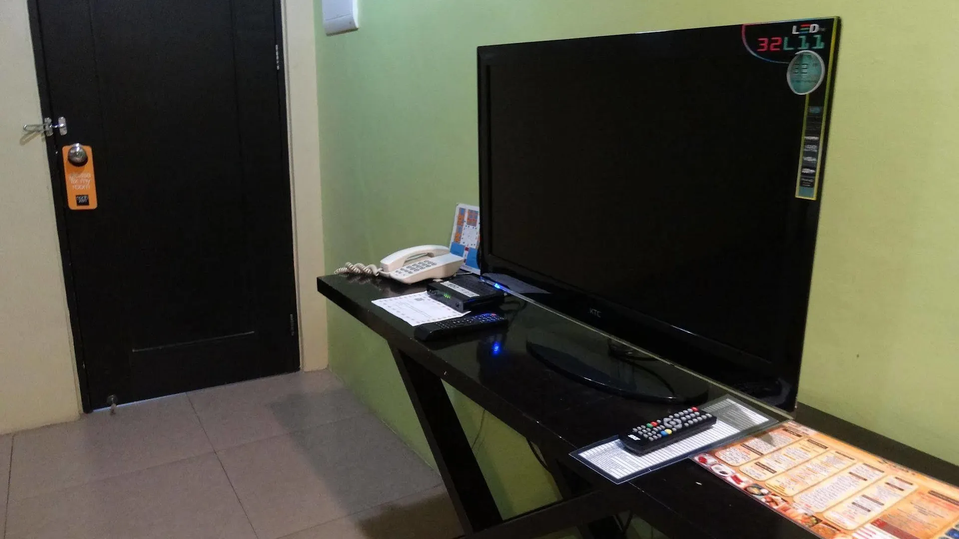 North Zen Basic Spaces Davao Hotel
