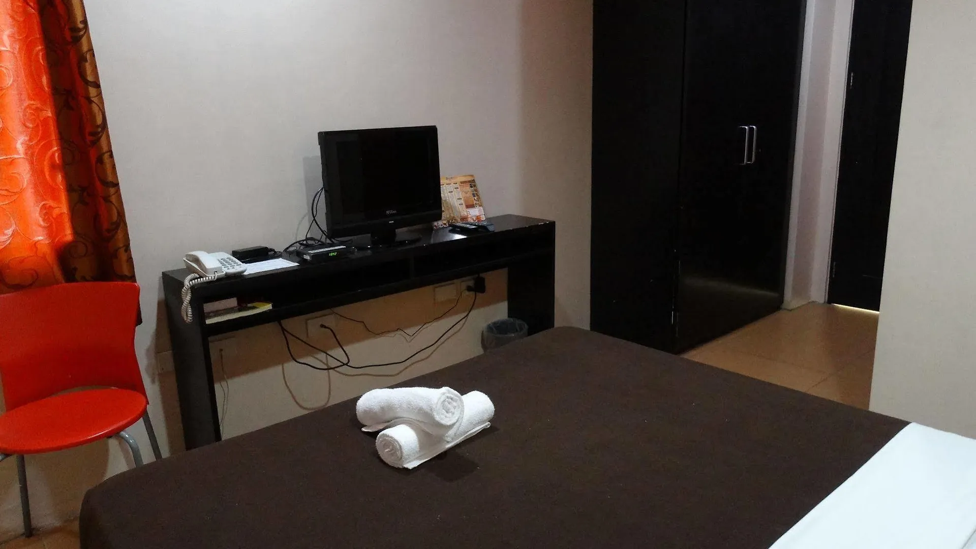 North Zen Basic Spaces Hotel Davao 3*,  Philippines