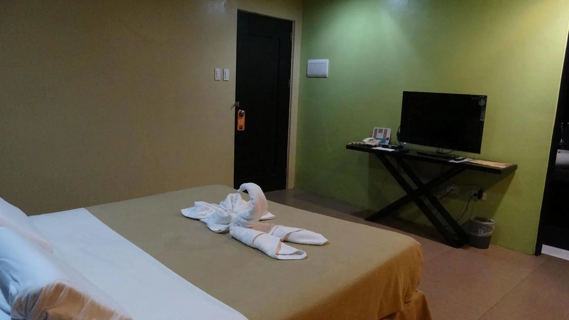 North Zen Basic Spaces Hotel Davao